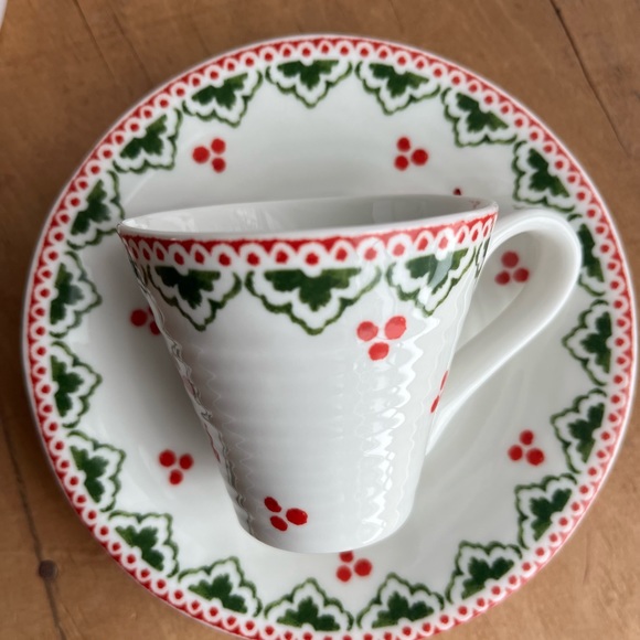 Sophie Conran Portmeirion Christmas Espresso Cup and Saucer Sugar Plum Fairy - Picture 1 of 5